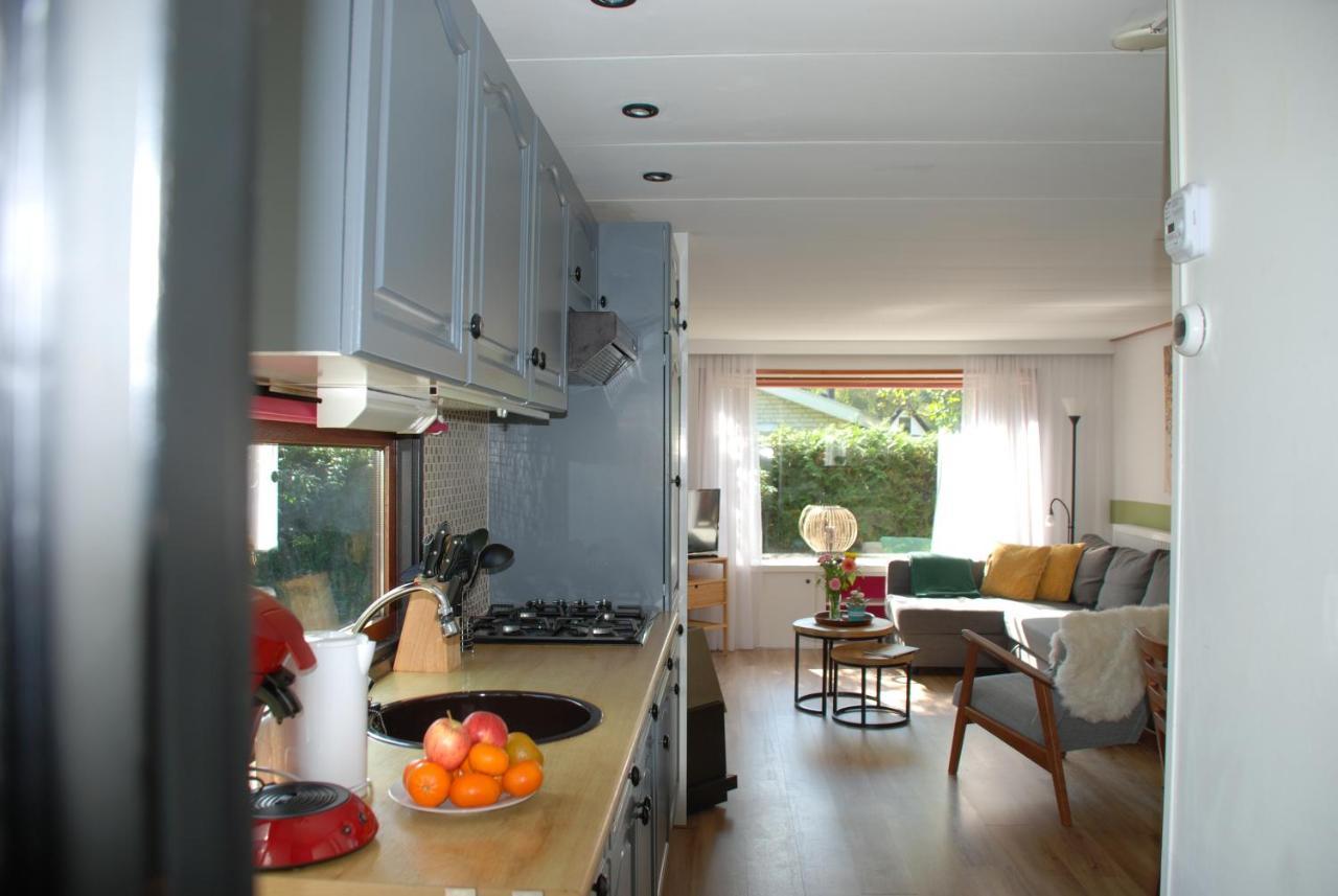 Charmant Chalet Op Een Bospark Op De Veluwe Βίλα Putten Εξωτερικό φωτογραφία